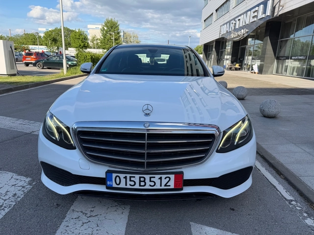 Mercedes-Benz E 220 AMG* 9G* LED* Бяла* Перла - автомобили, коли, обяви за нови и употребявани 3