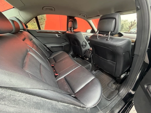 Mercedes-Benz E 220 AMG* 7G* LED - автомобили, коли, обяви за нови и употребявани 6