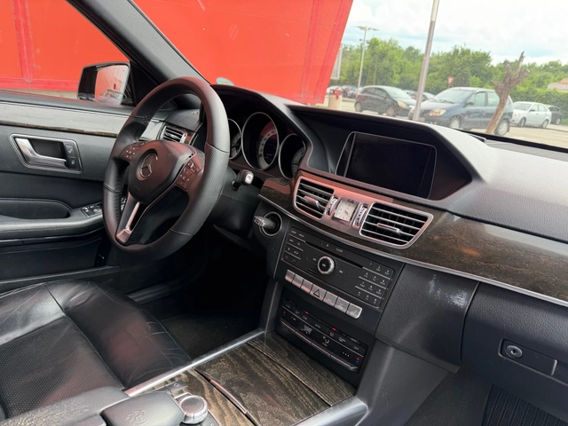 Mercedes-Benz E 220 AMG* LED* 9G* Euro6* FACELIFT - автомобили, коли, обяви за нови и употребявани 11