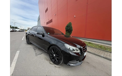 mercedes-benz-e-220 - 1