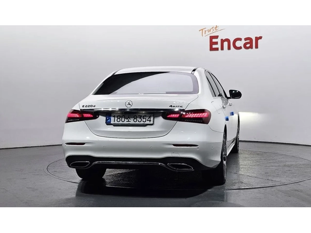 Mercedes-Benz E 220 AMG PKG | 4MATIC | 360 - автомобили, коли, обяви за нови и употребявани 1