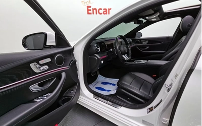 Mercedes-Benz E 220 AMG PKG | 4MATIC | 360 - автомобили, коли, обяви за нови и употребявани 9