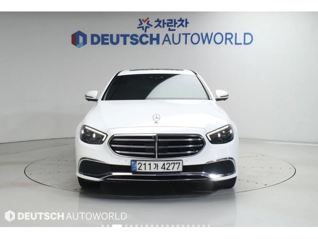 Mercedes-Benz E 220 4MATIC - автомобили, коли, обяви за нови и употребявани 0