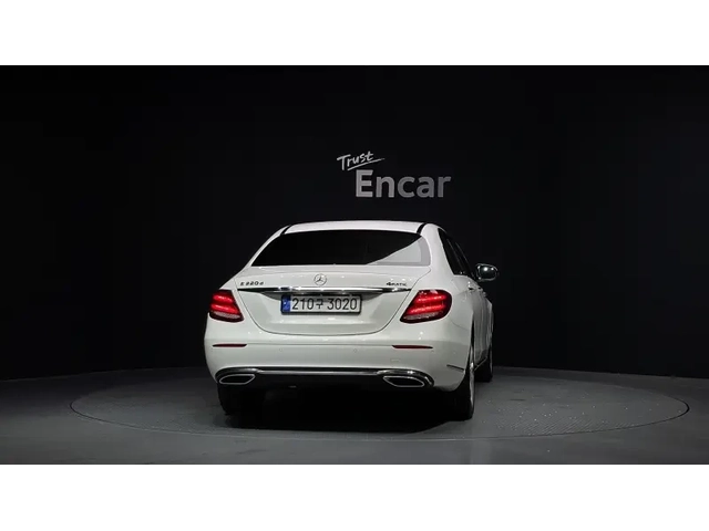 Mercedes-Benz E 220 4MATIC+ Burmeister+ Обдухване! - автомобили, коли, обяви за нови и употребявани 2