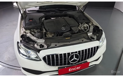 mercedes-benz-e-220 - 3