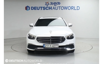 mercedes-benz-e-220 - 0