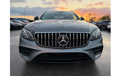 mercedes-benz-e-220 - 0