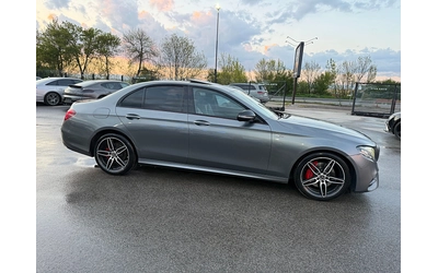 mercedes-benz-e-220 - 1