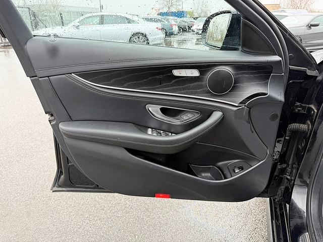 Mercedes-Benz E 220 ПРОДАДЕНА !!! - автомобили, коли, обяви за нови и употребявани 7