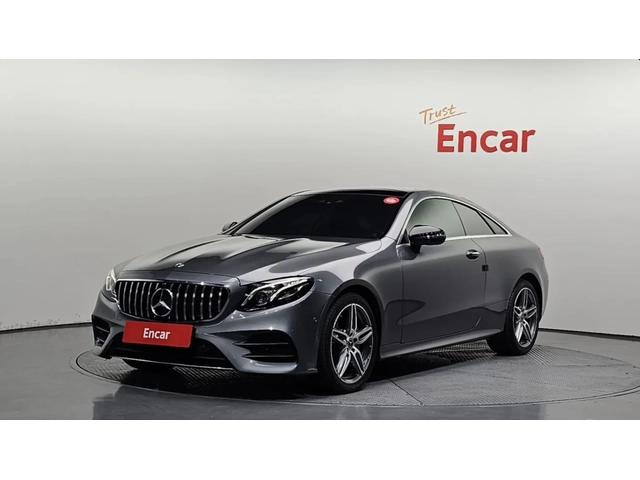 Mercedes-Benz E 220 d / AMG ПАКЕТ / BURMESTER / DIGITAL/ ШИБИДАХ/ HUD - автомобили, коли, обяви за нови и употребявани 0