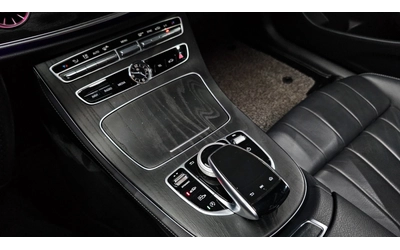 Mercedes-Benz E 220 AMG PK* HUD* BURMASTER* KEYLESS* DIGITAL* КРАЙНА Ц - автомобили, коли, обяви за нови и употребявани 13
