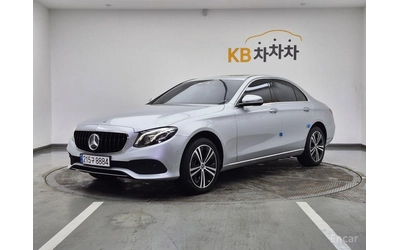 mercedes-benz-e-220 - 0
