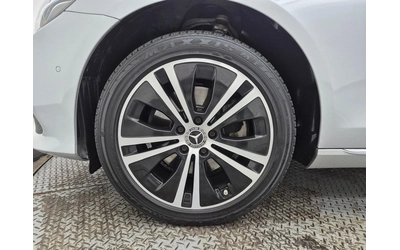 mercedes-benz-e-220 - 4