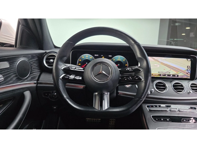 Mercedes-Benz E 220 d* 4MATIC* AMG-LINE* DISTRONIC* КАМЕРА* HUD* - автомобили, коли, обяви за нови и употребявани 5
