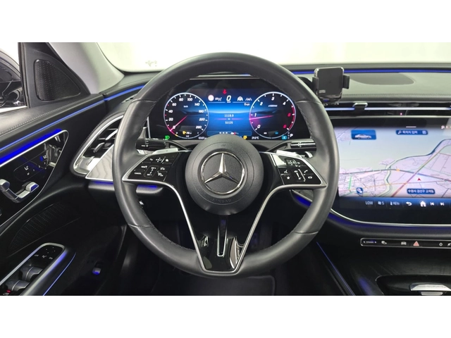 Mercedes-Benz E 220 ПАМЕТ* ПОДГРЕВ* ОБДУХВАНЕ* 360 КАМЕРА* ДИСТРОНИК - автомобили, коли, обяви за нови и употребявани 11