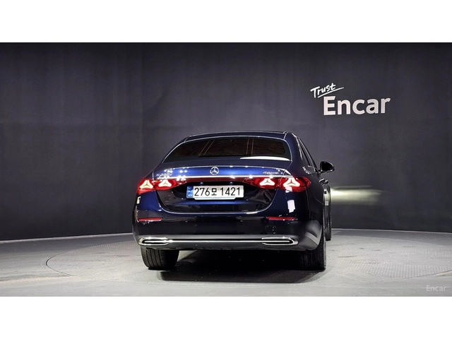 Mercedes-Benz E 220 ПАМЕТ* ПОДГРЕВ* ОБДУХВАНЕ* 360 КАМЕРА* ДИСТРОНИК - автомобили, коли, обяви за нови и употребявани 3