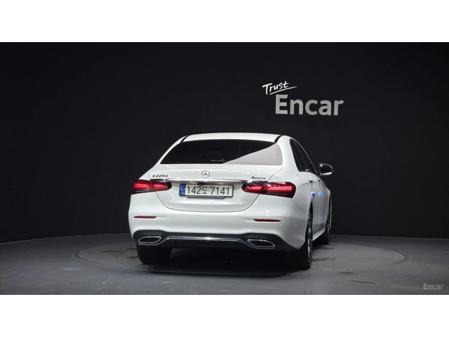 Mercedes-Benz E 220 ПОДГРЕВ* ПАМЕТ* DISTRONIC* HEADUP* 360 CAM - автомобили, коли, обяви за нови и употребявани 3