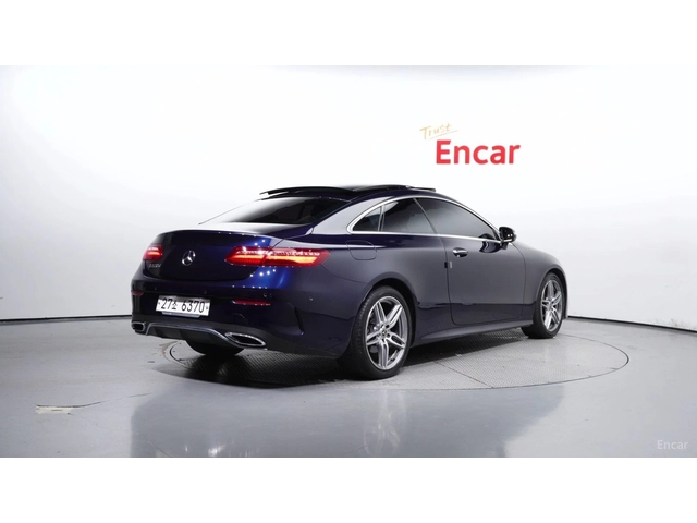 Mercedes-Benz E 220 DIGITAL* ПАМЕТ* BURMESTER* AMG* КАМЕРА* ПАНО - автомобили, коли, обяви за нови и употребявани 1