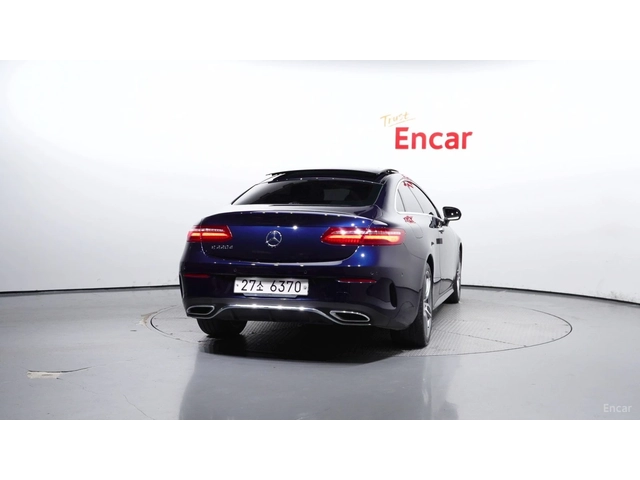 Mercedes-Benz E 220 DIGITAL* ПАМЕТ* BURMESTER* AMG* КАМЕРА* ПАНО - автомобили, коли, обяви за нови и употребявани 3