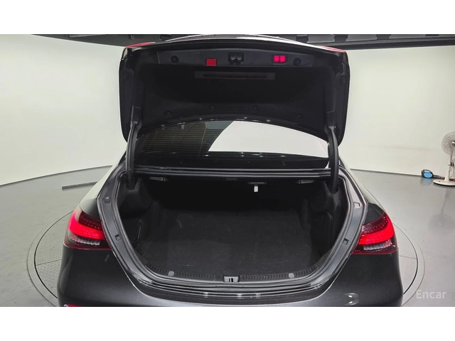 Mercedes-Benz E 220 4MATIC* AMG* BURMESTER* DISTRONIC* 360* КРАЙНА ЦЕН - автомобили, коли, обяви за нови и употребявани 6