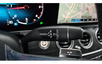 Mercedes-Benz E 220 4MATIC/AMG-LINE/360CAMERA/SUNROOF/BURMESTER - автомобили, коли, обяви за нови и употребявани 10