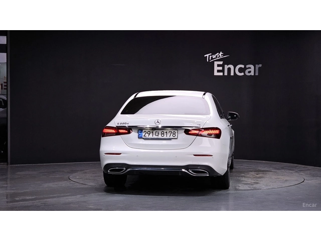 Mercedes-Benz E 220 4MATIC/AMG-LINE/360CAMERA/SUNROOF/BURMESTER - автомобили, коли, обяви за нови и употребявани 3