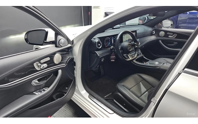 mercedes-benz-e-220 - 4