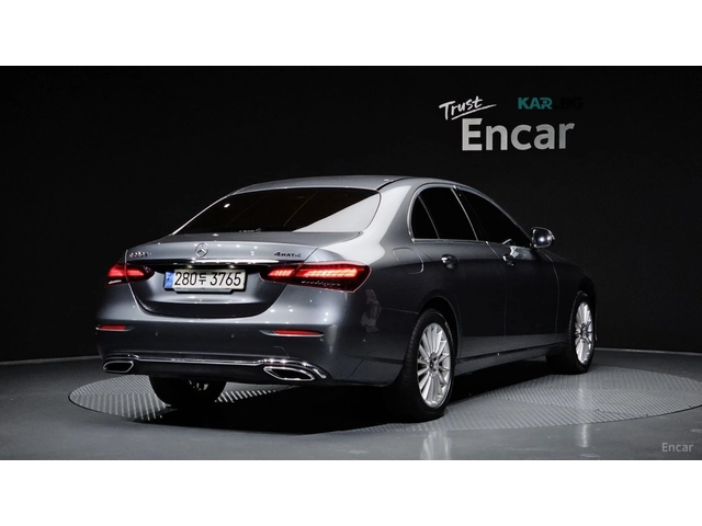 Mercedes-Benz E 220 360 КАМЕРА* BURMESTER* ПАМЕТ* ОБДУХВАНЕ* ПОДГРЕВ* - автомобили, коли, обяви за нови и употребявани 1