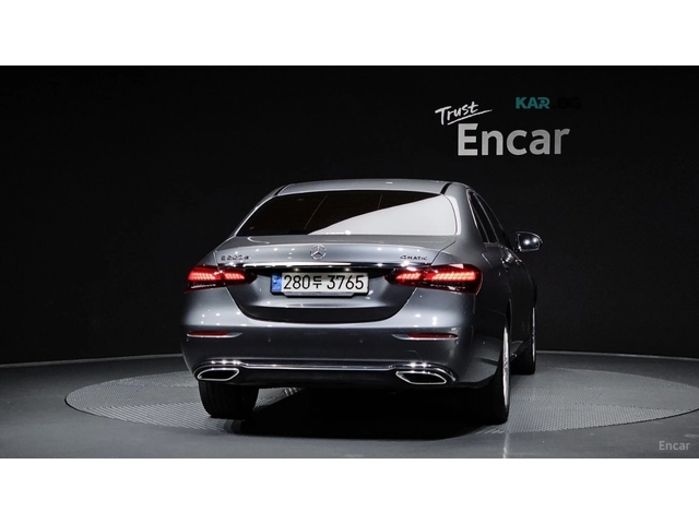 Mercedes-Benz E 220 360 КАМЕРА* BURMESTER* ПАМЕТ* ОБДУХВАНЕ* ПОДГРЕВ* - автомобили, коли, обяви за нови и употребявани 3