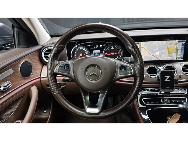 Mercedes-Benz E 220 E220d Exclusive - автомобили, коли, обяви за нови и употребявани 10