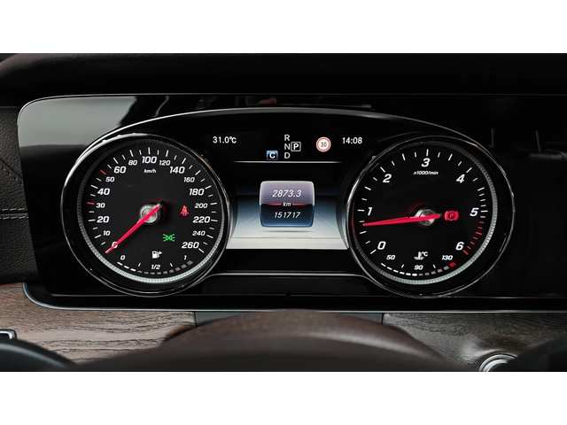 Mercedes-Benz E 220 E220d Exclusive - автомобили, коли, обяви за нови и употребявани 5