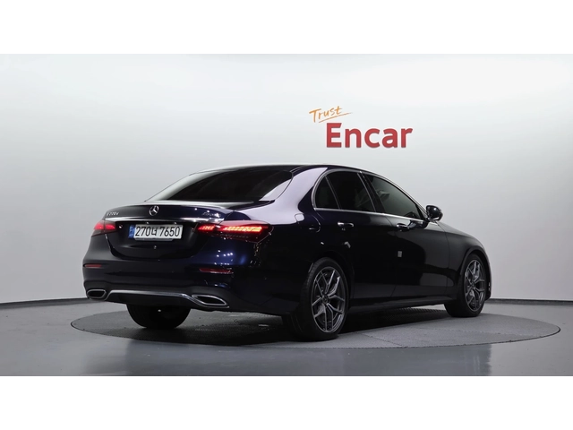 Mercedes-Benz E 220 4MATIC | AMG LINE | W213 - автомобили, коли, обяви за нови и употребявани 1