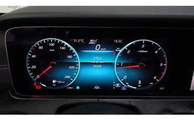 mercedes-benz-e-220 - 5