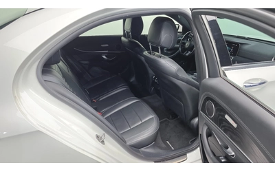 Mercedes-Benz E 220 4MATIC AMG Line - автомобили, коли, обяви за нови и употребявани 10