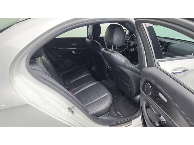 Mercedes-Benz E 220 4MATIC AMG Line - автомобили, коли, обяви за нови и употребявани 10