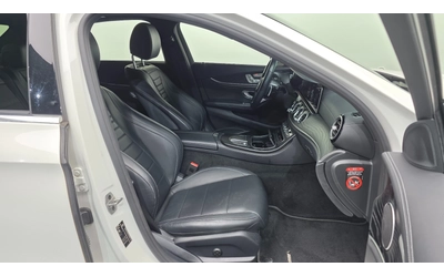 Mercedes-Benz E 220 4MATIC AMG Line - автомобили, коли, обяви за нови и употребявани 9