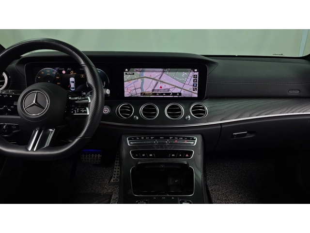 Mercedes-Benz E 220 4MATIC | AMG Line | HUD | 360 - автомобили, коли, обяви за нови и употребявани 4
