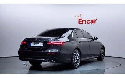 mercedes-benz-e-220 - 1