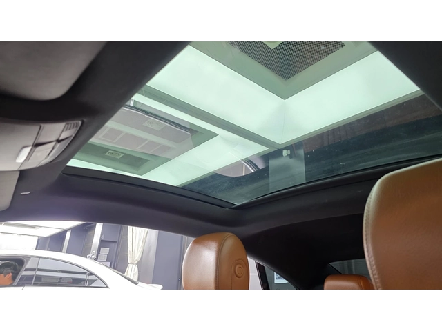 Mercedes-Benz E 220 - автомобили, коли, обяви за нови и употребявани 15