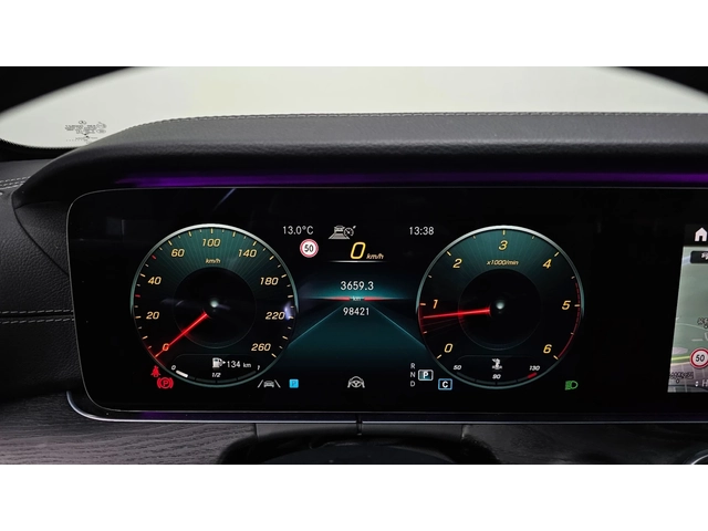 Mercedes-Benz E 220 AMG Line | 360 | HUD - автомобили, коли, обяви за нови и употребявани 7