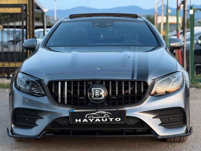 Mercedes-Benz E 220 d= Coupe= AMG= Distronic= HUD= Burmester= 360* Cam - автомобили, коли, обяви за нови и употребявани 1