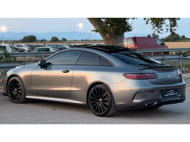 Mercedes-Benz E 220 d= Coupe= AMG= Distronic= HUD= Burmester= 360* Cam - автомобили, коли, обяви за нови и употребявани 6