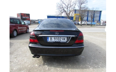 mercedes-benz-e-220 - 3