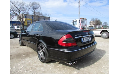 mercedes-benz-e-220 - 5