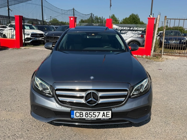 Mercedes-Benz E 220 ТОП* СОБСТВЕН ЛИЗИНГ - автомобили, коли, обяви за нови и употребявани 1