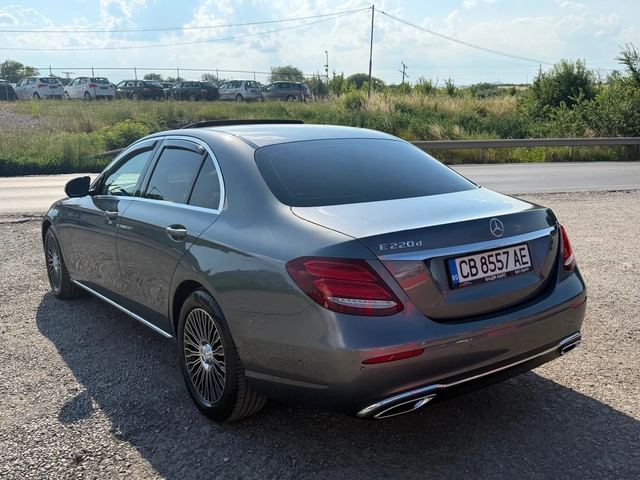 Mercedes-Benz E 220 ТОП* СОБСТВЕН ЛИЗИНГ - автомобили, коли, обяви за нови и употребявани 3