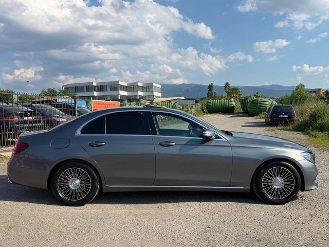Mercedes-Benz E 220 ТОП* СОБСТВЕН ЛИЗИНГ - автомобили, коли, обяви за нови и употребявани 6
