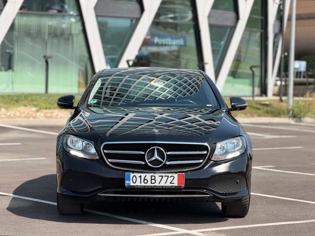 Mercedes-Benz E 220 Лизинг През Уникредит по 250 евро на месец - автомобили, коли, обяви за нови и употребявани 1