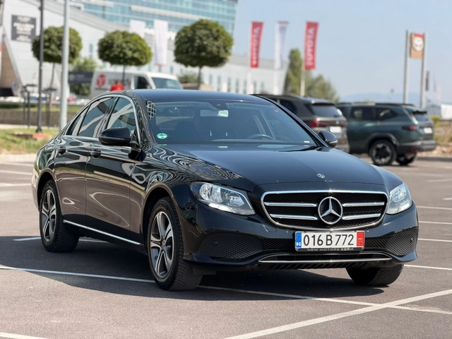Mercedes-Benz E 220 Лизинг През Уникредит по 250 евро на месец - автомобили, коли, обяви за нови и употребявани 2