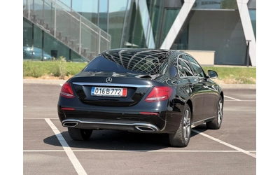 mercedes-benz-e-220 - 5